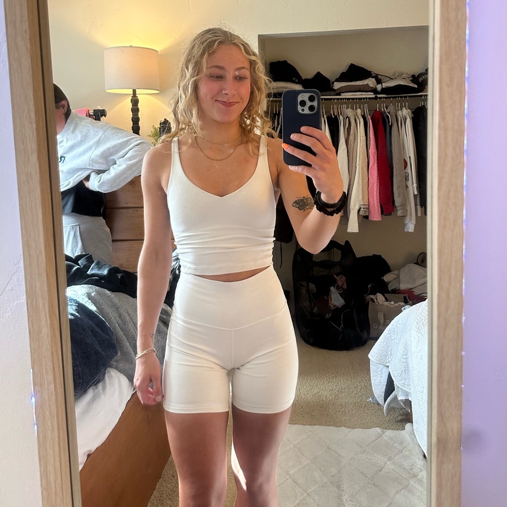 white align lululemon set!! both a size 6!!